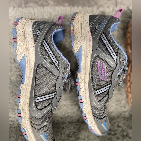 Two pair sketcher sneakers - Picture 6 of 15